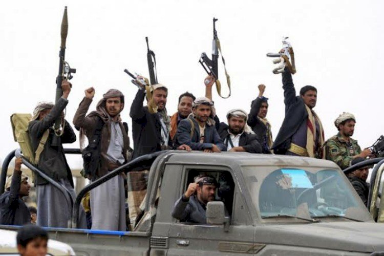 أصدقاء الدم.. وثائق إيرانية تكشف تحالفا سريا بين الحوثيين والقاعدة وداعش