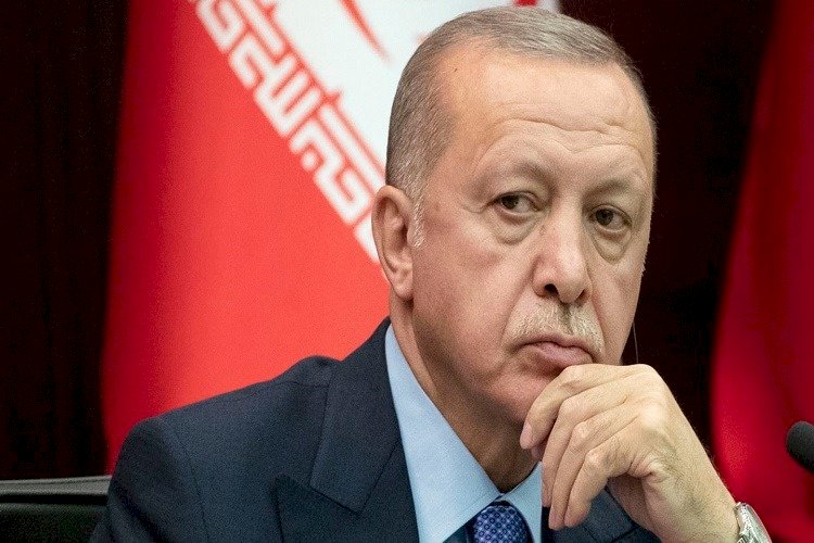 مصادرة جديدة للحريات.. أردوغان يعين نفسه رئيسًا للجنة مراقبة حقوق الإنسان