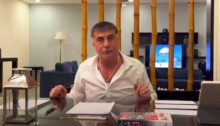 رافعًا رايات فساد العدالة والتنمية..