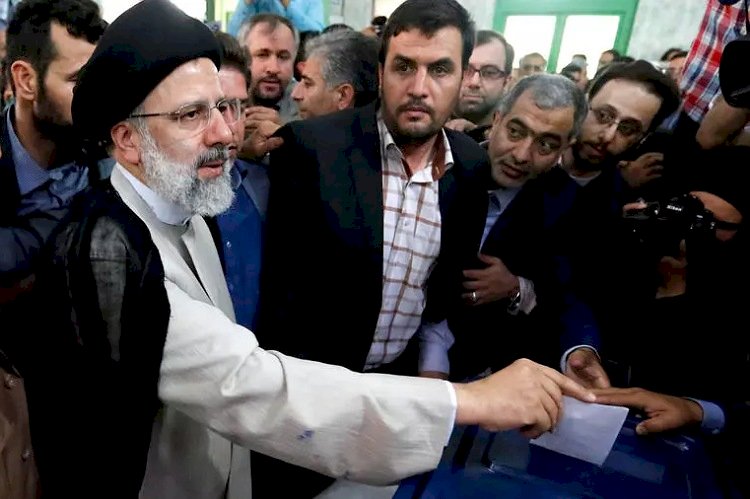 نشطاء يكشفون جرائم مرشح الانتخابات الرئاسية الإيرانية 