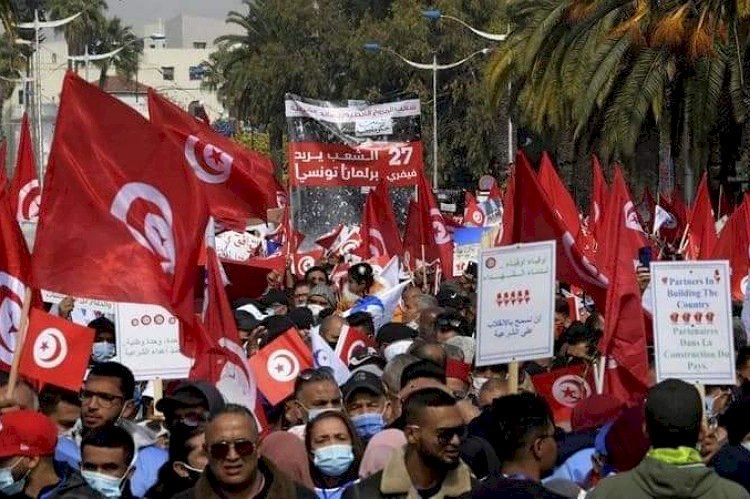 جرائم كبرى.. كيف كشف التونسيون خيانة الإخوان؟