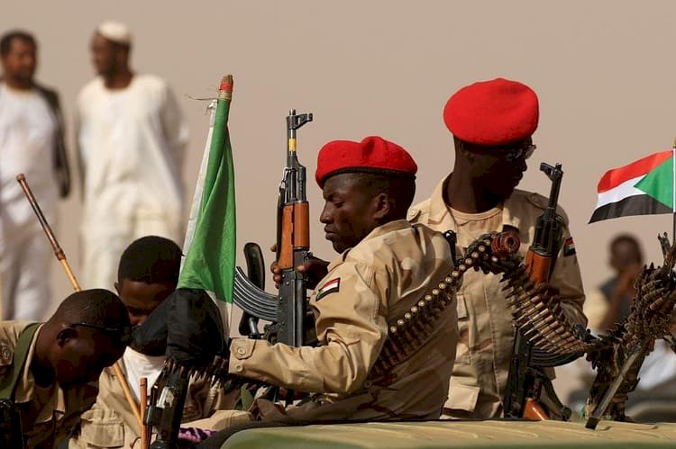الانقلاب الموؤود… القصة الكاملة للانقلاب الفاشل في السودان وكاتب: مخطط إخواني