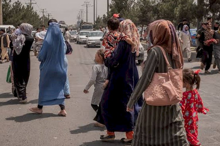 نساء أفغانستان في خطر.. انتهاكات طالبان تهدد حياة المرأة في كابول