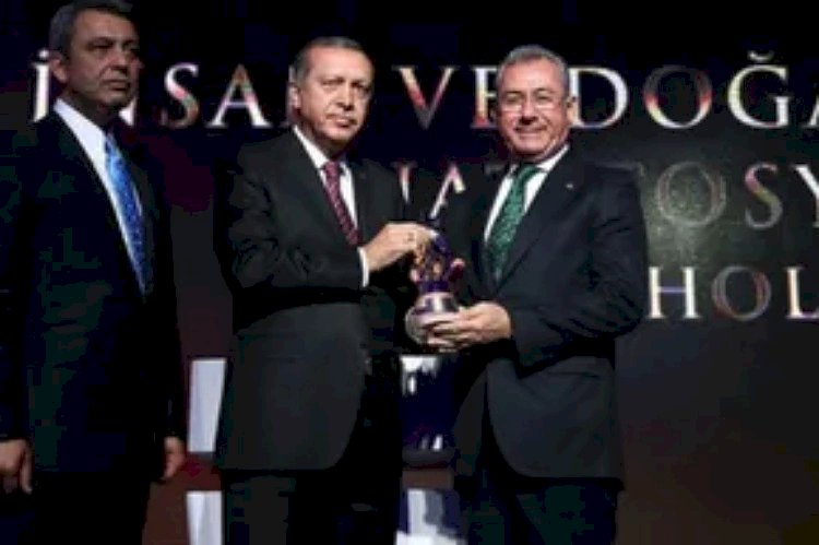 فساد مستمر.. حليف مقرب من أردوغان يتلقى مليار ليرة من عطاءات حكومية
