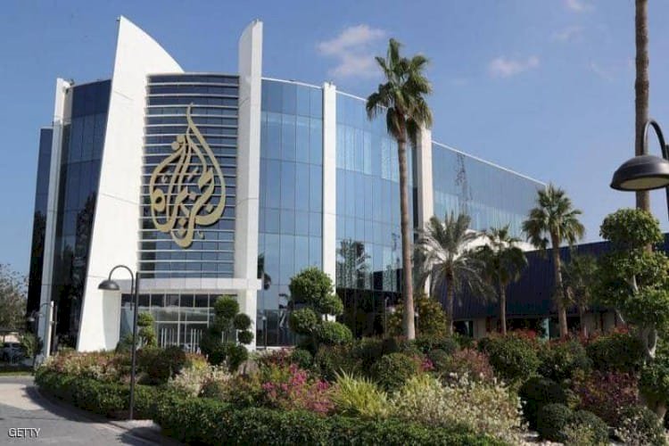 السقوط في بئر الفبركة.. إسرائيل تكشف أكاذيب قناة الجزيرة