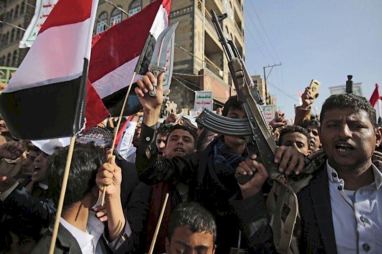 إدانات واسعة لاستهداف الحوثي الصحفيين وتزايُد انتهاكاته ضدهم