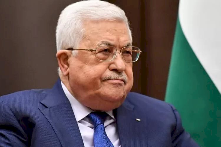 في زيارة عباس المثيرة للجدل إلى إسرائيل.. مستشاره يفجر الغضب الفلسطيني بتصريحاته: