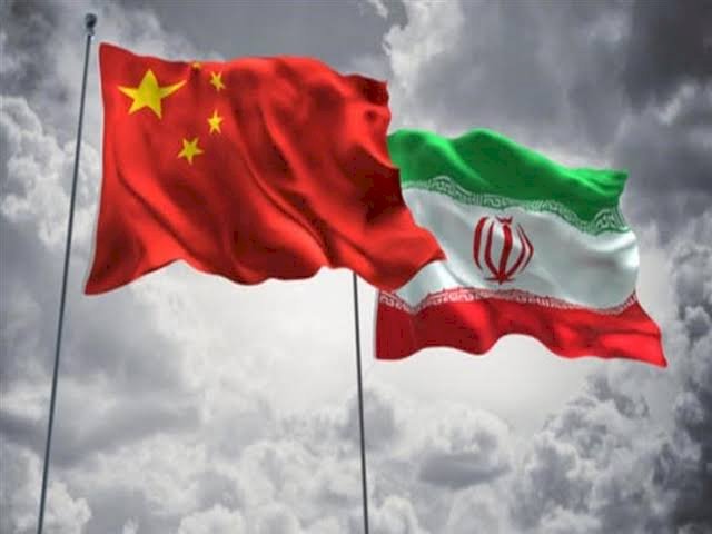 وزير خارجية إيران إلى الصين.. وغضب شعبي بسبب وثيقة الـ25 عاما الغامضة