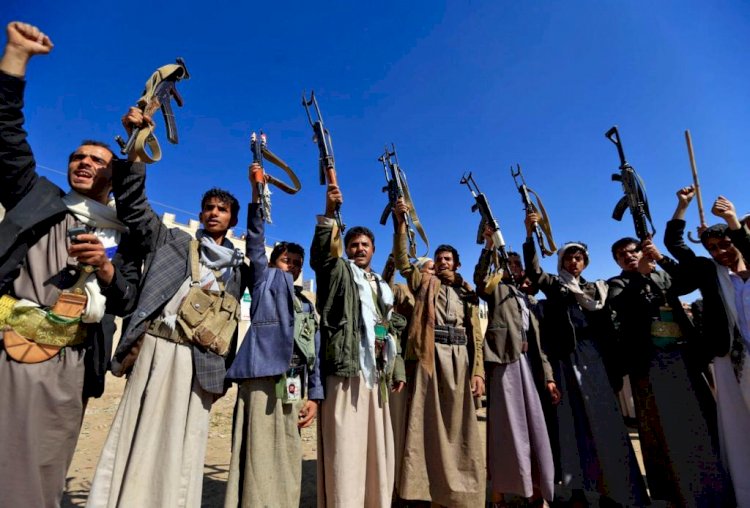إرهاب الحوثي ينتشر.. والإمارات تتصدى لصواريخ الميليشيا الإرهابية