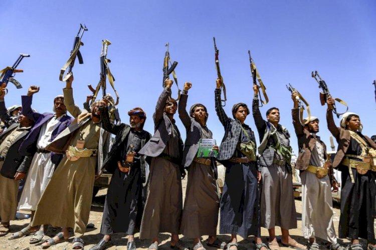 مصادر: مقتل قادة بالصفوف الأولى للحوثيين.. وتكتُّم بين عناصر الميليشيات