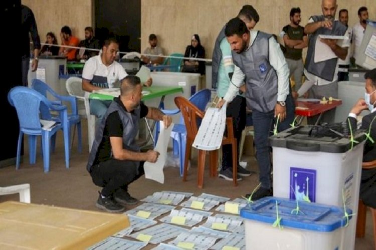 في ظل أزمة الرئيس.. خبراء يكشفون سيناريوهات المشهد العراقي