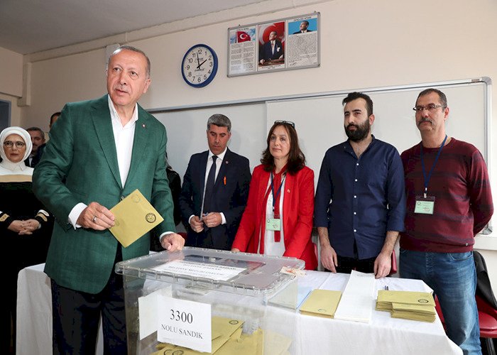 تركيا.. استطلاعات رأي حديثة تكشف أرقامًا صادمة لأردوغان
