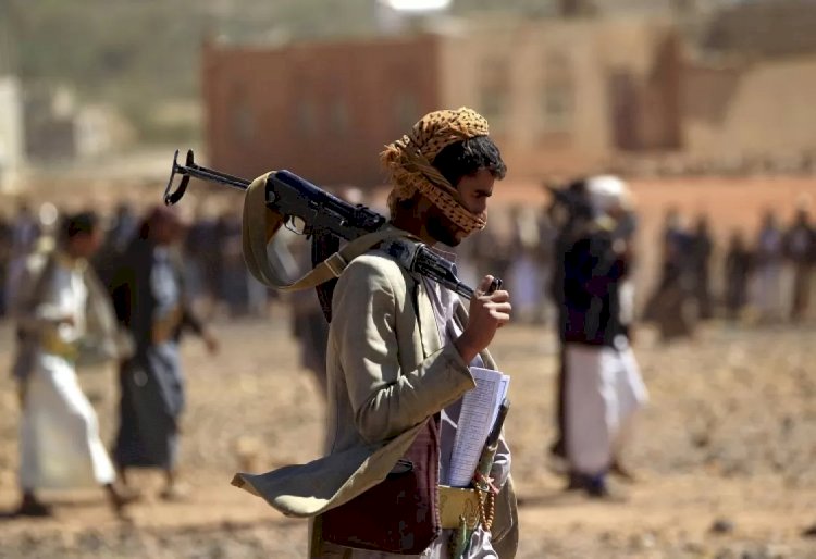 اليمن.. متى تتوقف جرائم الحوثي في تعز؟.. خبراء يجيبون