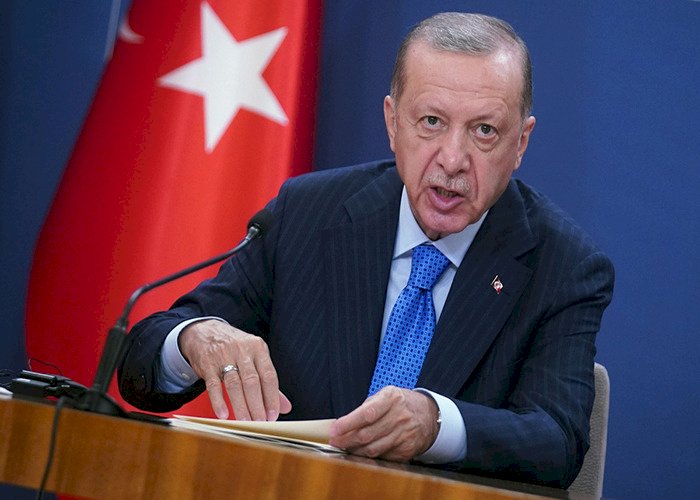 تركيا.. تحذيرات اقتصادية من نفقات أردوغان لإنقاذ شعبيته المنهارة