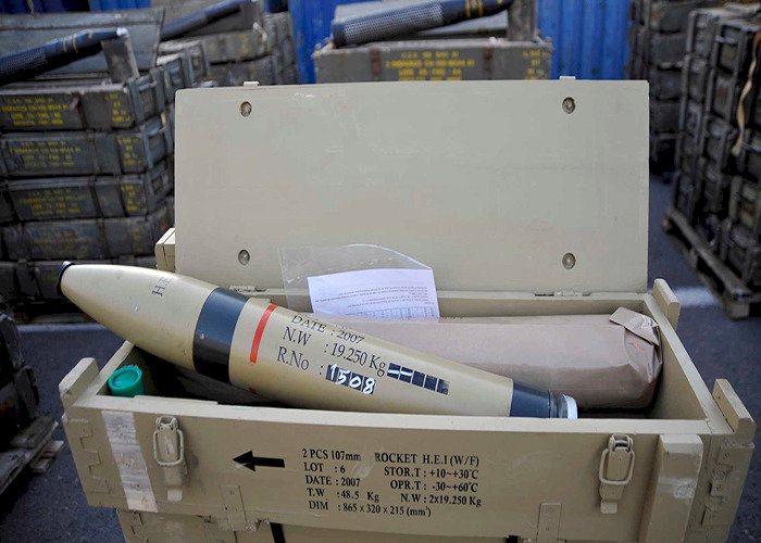 اليمن.. البحرية الأميركية تضبط 70 طنًا من وقود الصواريخ في سفينة إيرانية.. ما التفاصيل؟