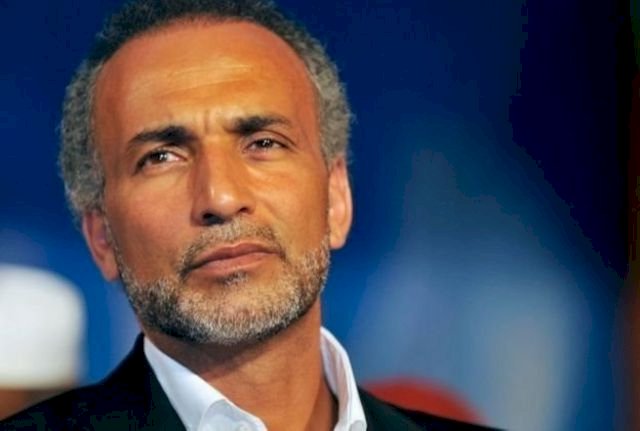 حفيد البنا يتصدر الصحف الأجنبية مجدداً بسبب اتهامات الاغتصاب ومحاكمته.. ما هو سجله الكامل غير الأخلاقي؟