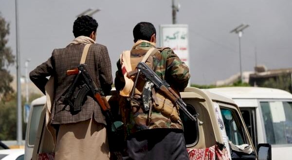 120 منظمة يمنية تدين اعتقال النشطاء.. ما التفاصيل؟