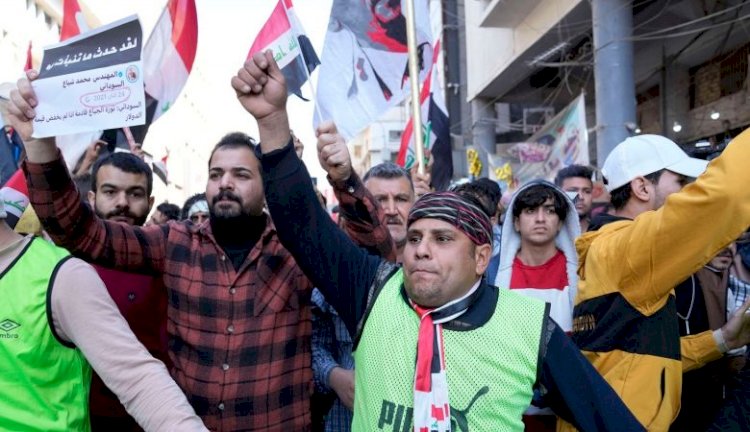 محلل عراقي يكشف مصير الأزمة الاقتصادية في بغداد