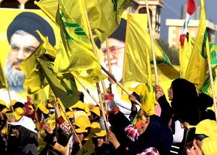 ابحث عن إيران وحزب الله.. لماذا يصعب على لبنان انتخاب رئيسه المقبل؟