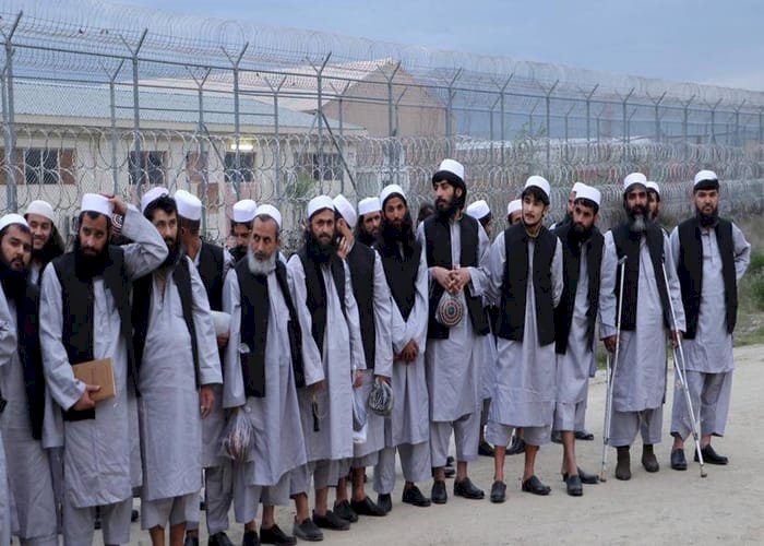طالبان تواصل تحدي الجميع.. إعادة فتح الجامعات الأفغانية للطلاب الذكور فقط