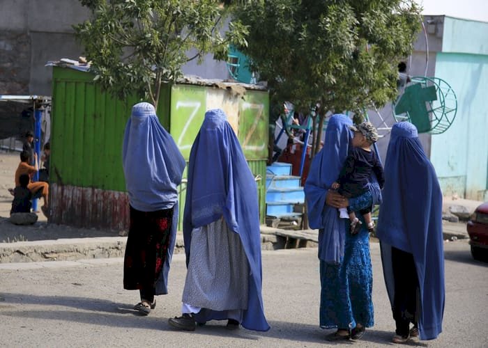 مركز دولي: منع طالبان الفتيات والنساء من التعليم سيؤدي إلى تفاقم الوضع