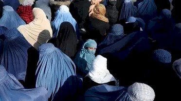 حقوقي يكشف: حياة النساء والفتيات في أفغانستان تتعرض للتدمير