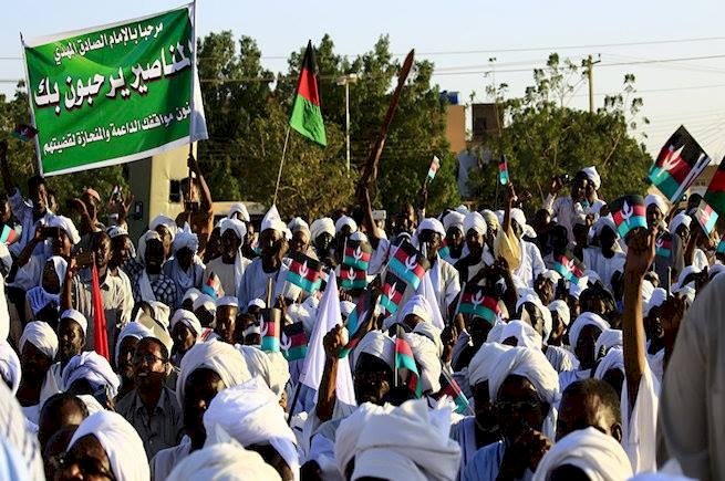 محلل سوداني: البلاد تعاني من اضطرابات كبيرة والجميع مطالب بتجاوز العقبات