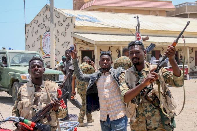 كيف يحاول إخوان السودان استغلال الصراع في البلاد؟