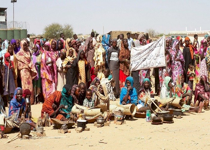 تدمير قرى بأكملها والخنادق الحل.. السودان على شفا أكبر كارثة إنسانية