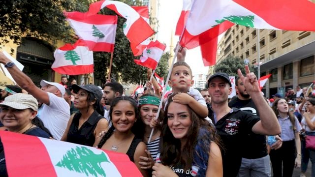 فضائح دبلوماسية تعصف بالقطاع اللبناني.. ما القصة؟