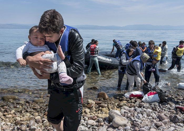 ممرات آمنة.. أوروبا تبحث كيفية حماية اللاجئين واتهامات لبريطانيا بقتلهم