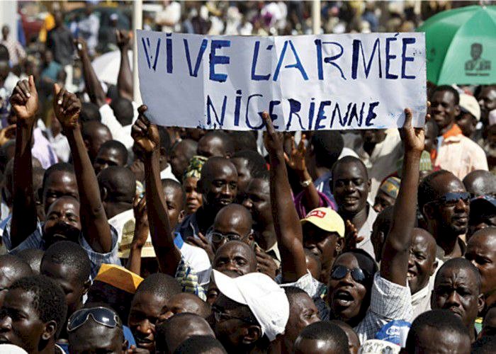 من الجماعات الجهادية للضعف الاقتصادي.. كيف انتشر حزام الانقلابات في الساحل الإفريقي؟