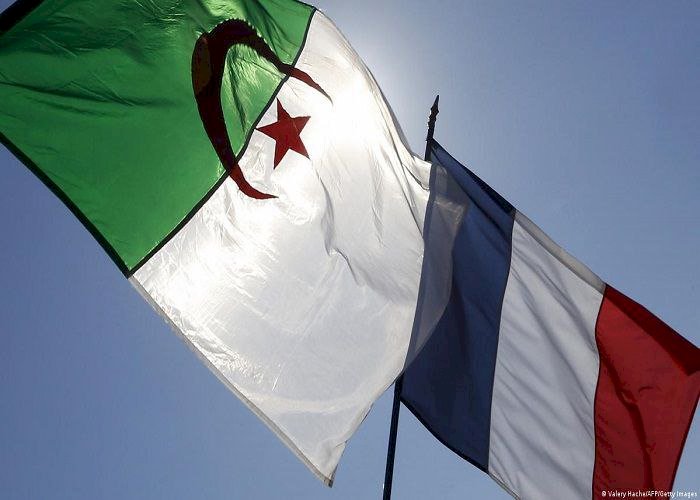 بعد رفض استغلال مجالها الجوي للتدخل في النيجر.. بوادر أزمة جديدة بين الجزائر وفرنسا