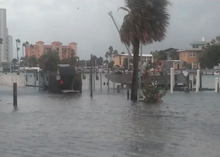 فرص نجاة ضعيفة.. إعصار إيداليا يهدد الملايين في فلوريد وتحذيرات من العواصف المميتة