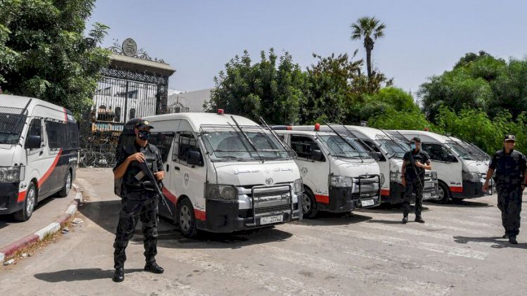 هروب سجناء إرهابيين.. تونس اختراق إخواني للأمن