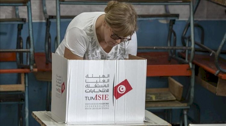 إسدال الستار على الإخوان.. بَدْء تصويت الانتخابات التونسية