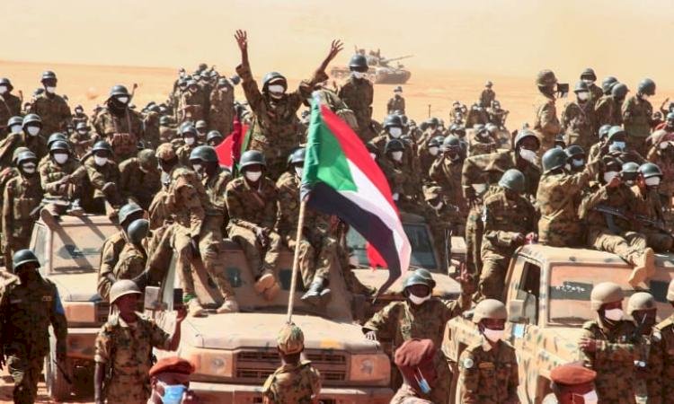 11 شهرًا على الأزمة في السودان.. تدمير وأزمات اقتصادية كبرى والإخوان تواصل مخططاتها الإرهابية