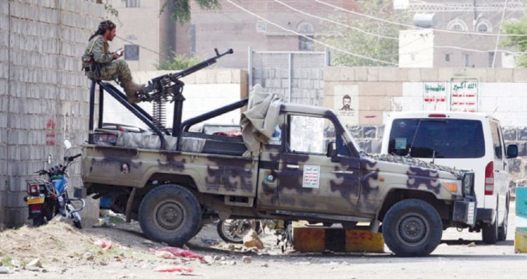 توترات متصاعدة واشتباكات في صنعاء بسبب منع مليشيات الحوثي للمواطنين لأداء صلاة التراويح
