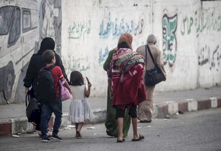 نزوح الآلاف من جنوب غزة جراء قصف إسرائيلي.. آخر المستجدات