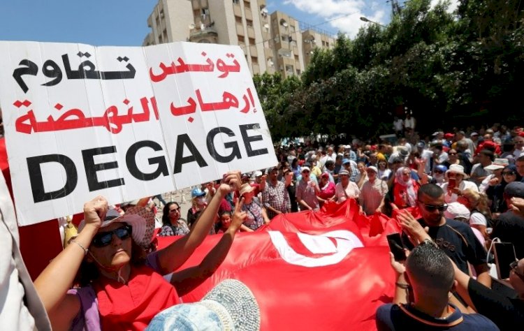 محللة تونسية تكشف مساعي الدولة لكشف مخطط الإخوان الإرهابي لنشر التطرف والإرهاب