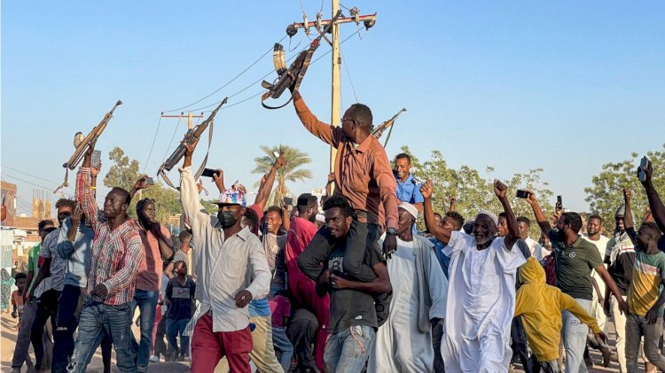محللون: الحرب تهدد بتمزيق السودان وتحويله إلى دولة منكوبة لعقد كامل