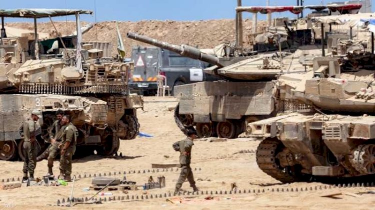إسرائيل تضع اللمسات الأخيرة لاجتياح غزة.. والفلسطينيون يناقشون المصير في القاهرة