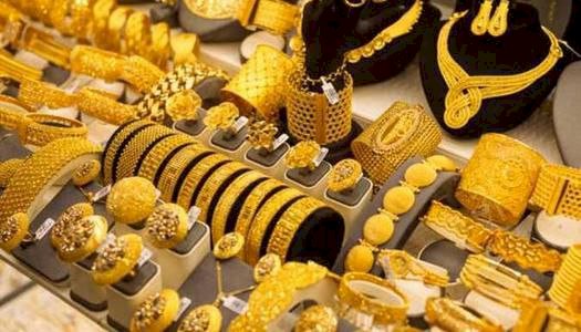 تغيرات مفاجئة في أسعار الذهب رغم استقرار الدولار