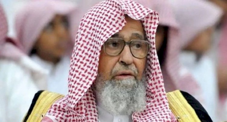 من محراب العلم إلى منبر الإفتاء.. صالح الفوزان يتسلم أمانة الفتوى في السعودية