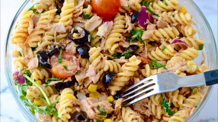 سر المذاق اللذيذ في سلطة التونة بالمكرونة
