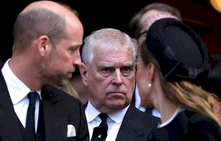 صراع داخل القصر البريطاني.. وليام يهدد بنزع الألقاب عن الأميرتين بياتريس و يوجيني