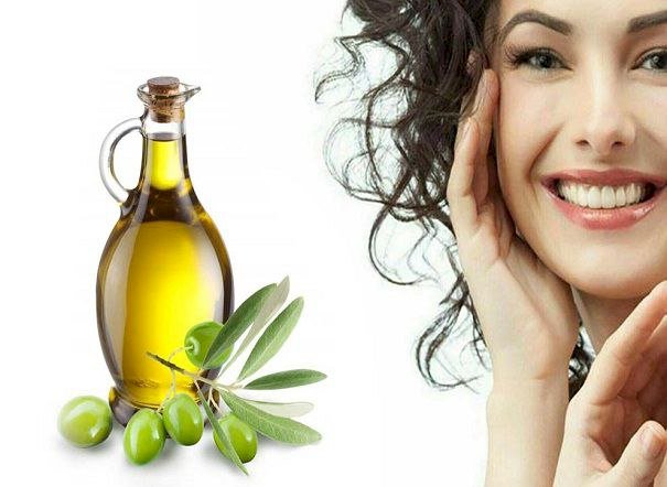 سر الجمال الطبيعي.. كيف يحافظ زيت الزيتون على شباب ونضارة الوجه؟