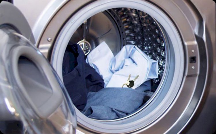 12 خطأ شائعًا يفسد ملابسك عند الغسل.. وكيف تتجنبيها بسهولة