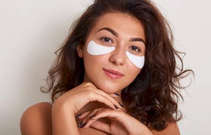 حلول طبيعية للتخفيف من الهالات السوداء حول العينين