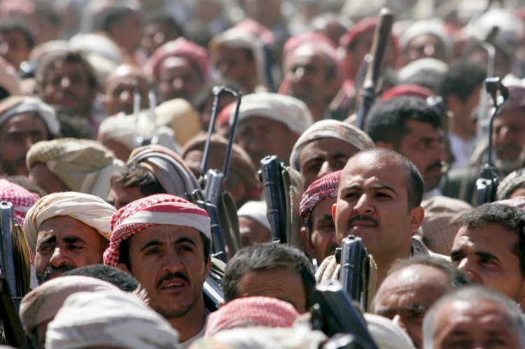 محلل سياسي يمني: الحوثي يراكم الأزمات ويصدر الفوضى في 2025